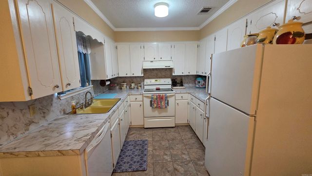 604 N James Street, Jacksonville, AR 72076