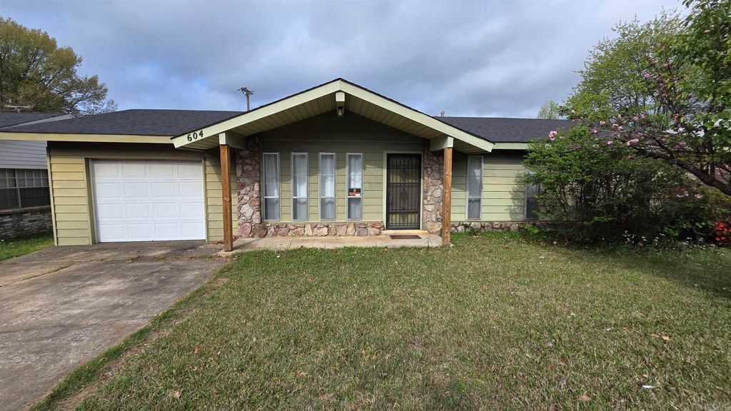 604 N James Street, Jacksonville, AR 72076