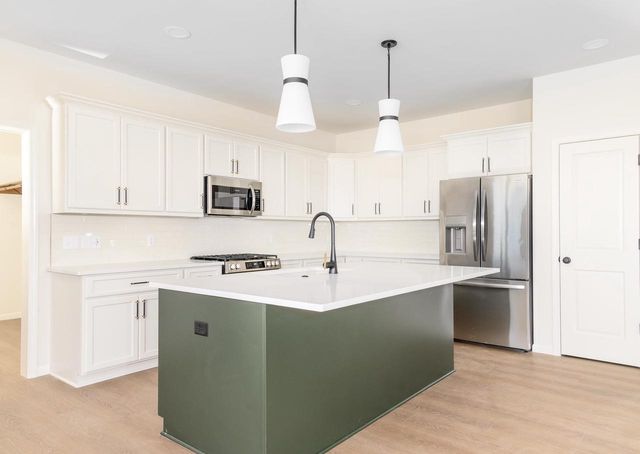 1854 Waverly Way, Sun Prairie, WI 53590