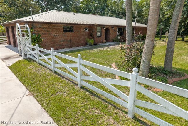 1900 N Riverdale Road, Avon Park, FL 33825