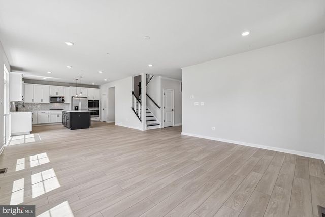 1100 REAGANS RD, Frederick, MD 21702
