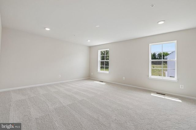 1100 REAGANS RD, Frederick, MD 21702