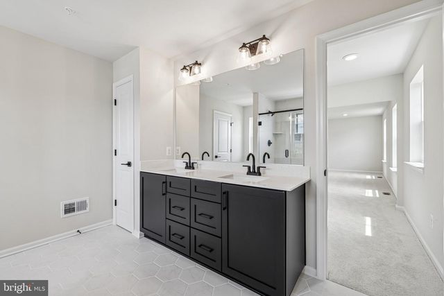 1100 REAGANS RD, Frederick, MD 21702