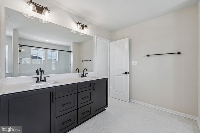 1100 REAGANS RD, Frederick, MD 21702