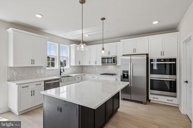 1100 REAGANS RD, Frederick, MD 21702