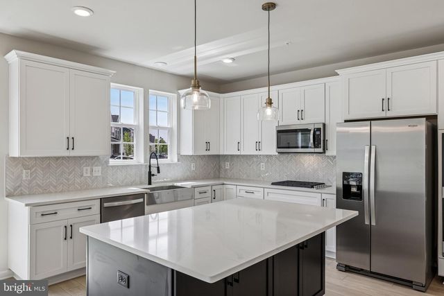 1100 REAGANS RD, Frederick, MD 21702