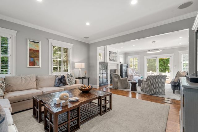 93 Beethoven Ave, Newton, MA 02468