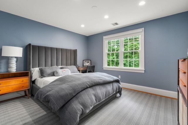 93 Beethoven Ave, Newton, MA 02468