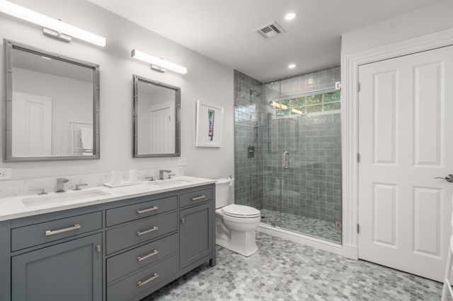 93 Beethoven Ave, Newton, MA 02468