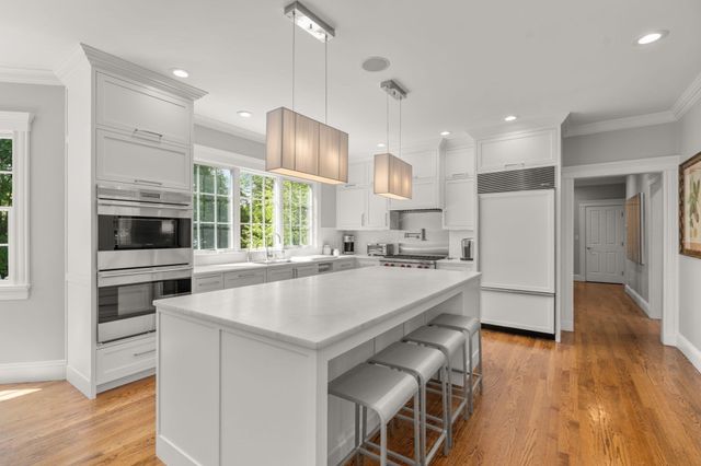 93 Beethoven Ave, Newton, MA 02468