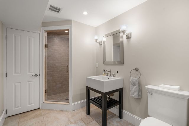 93 Beethoven Ave, Newton, MA 02468