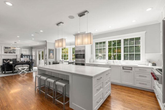 93 Beethoven Ave, Newton, MA 02468