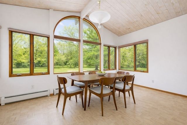 58 Solomon Pierce Rd, Lexington, MA 02420