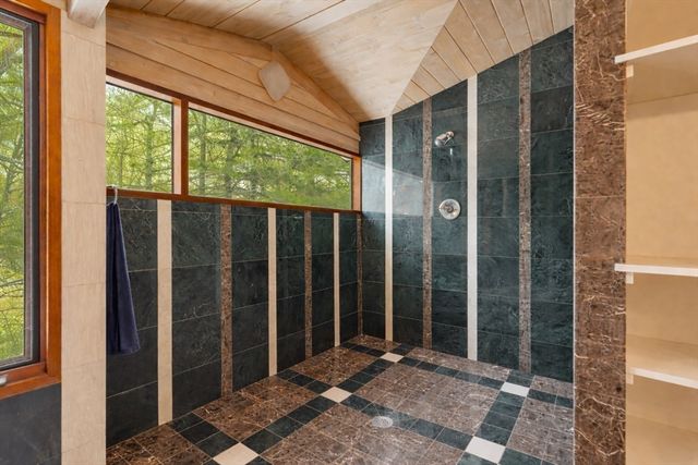 58 Solomon Pierce Rd, Lexington, MA 02420