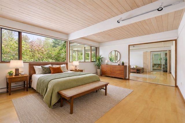 58 Solomon Pierce Rd, Lexington, MA 02420