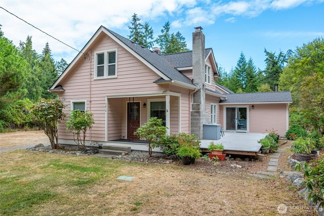 3414 Wilson Road, Oak Harbor, WA 98277