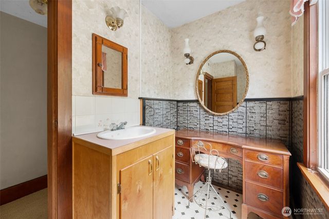 3414 Wilson Road, Oak Harbor, WA 98277