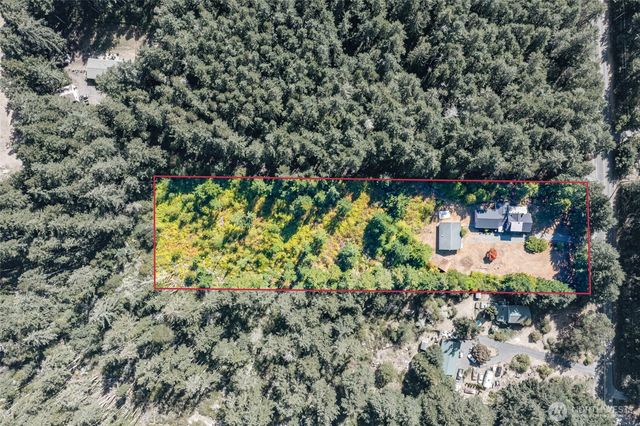 3414 Wilson Road, Oak Harbor, WA 98277