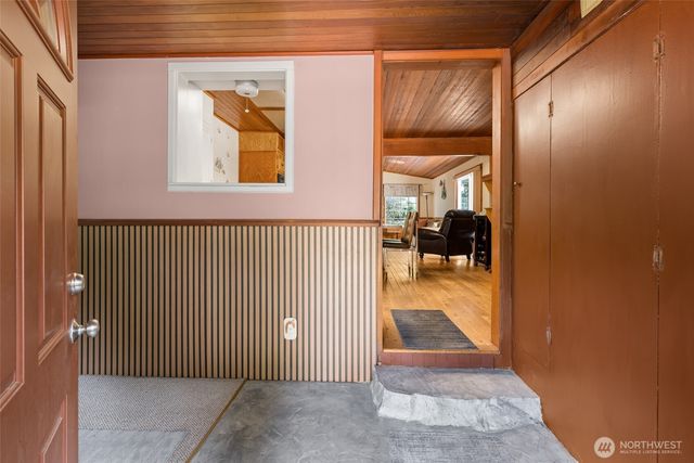 3414 Wilson Road, Oak Harbor, WA 98277