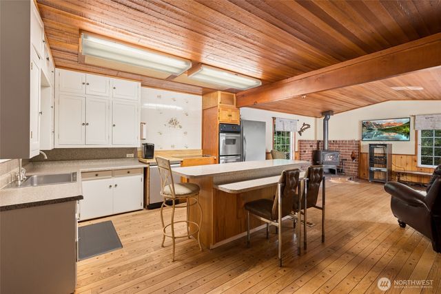 3414 Wilson Road, Oak Harbor, WA 98277