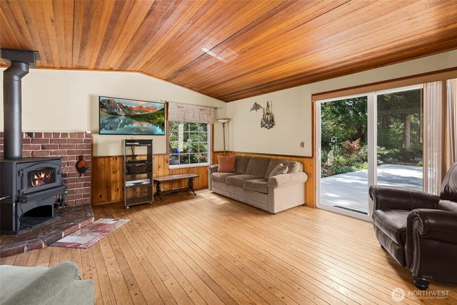 3414 Wilson Road, Oak Harbor, WA 98277