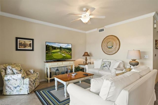 9816 Giaveno CIR # 1326, Naples, FL 34113