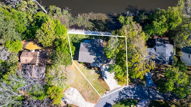 1811 TWELVE OAKS Lane N, Neptune Beach, FL 32266