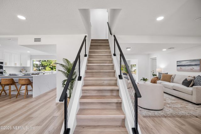 1811 TWELVE OAKS Lane N, Neptune Beach, FL 32266