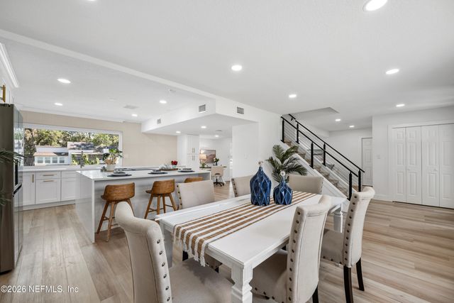 1811 TWELVE OAKS Lane N, Neptune Beach, FL 32266