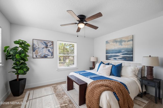 1811 TWELVE OAKS Lane N, Neptune Beach, FL 32266