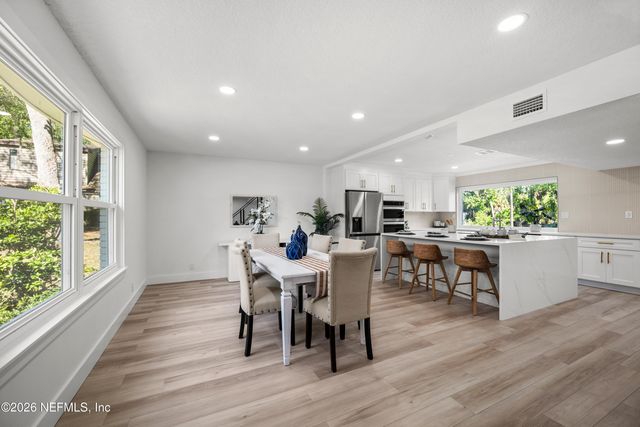 1811 TWELVE OAKS Lane N, Neptune Beach, FL 32266