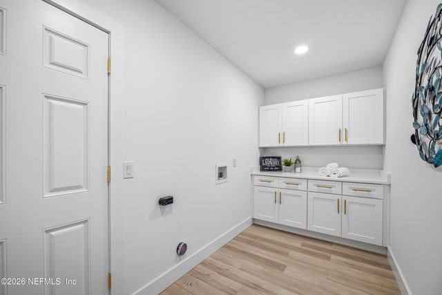 1811 TWELVE OAKS Lane N, Neptune Beach, FL 32266