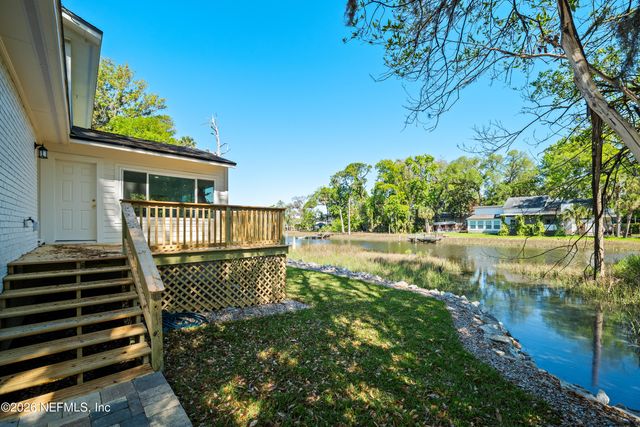 1811 TWELVE OAKS Lane N, Neptune Beach, FL 32266