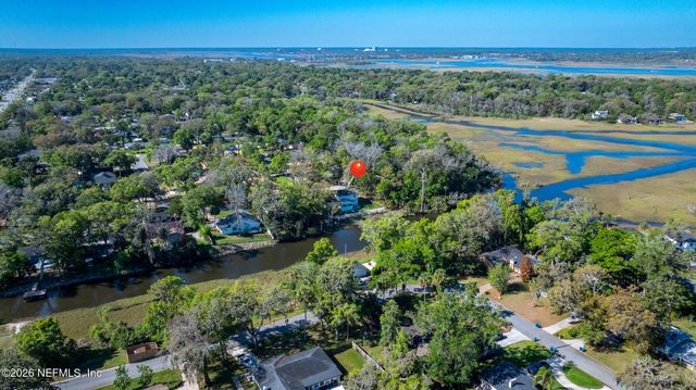 1811 TWELVE OAKS Lane N, Neptune Beach, FL 32266