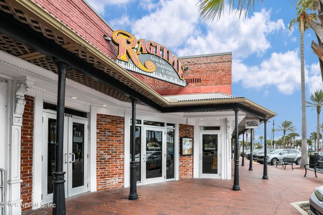 1811 TWELVE OAKS Lane N, Neptune Beach, FL 32266