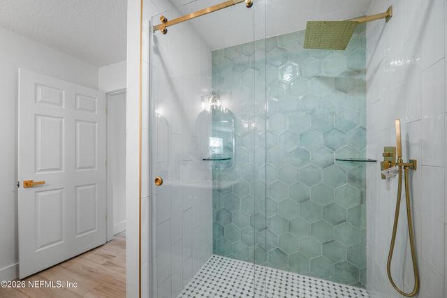 1811 TWELVE OAKS Lane N, Neptune Beach, FL 32266