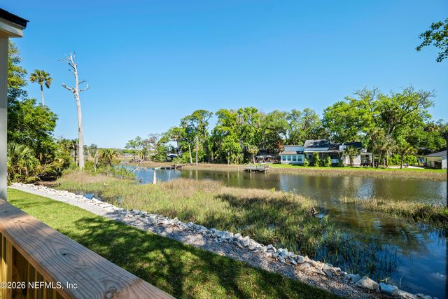 1811 TWELVE OAKS Lane N, Neptune Beach, FL 32266