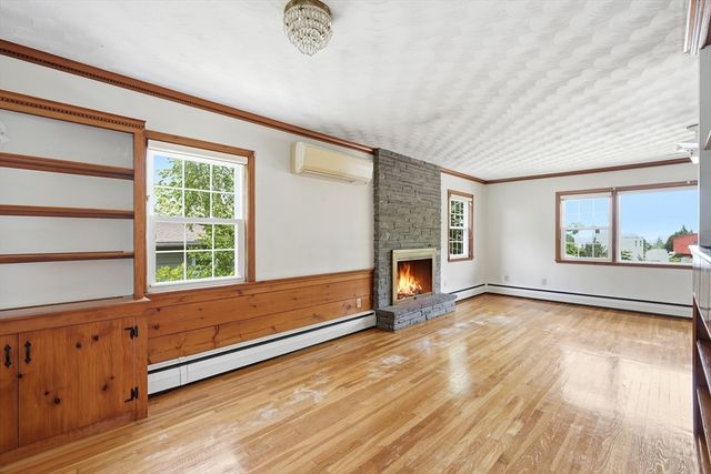 18 Livesey Rd, Quincy, MA 02171