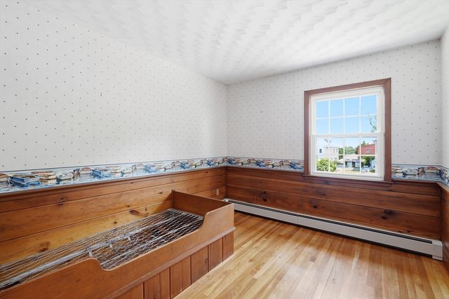 18 Livesey Rd, Quincy, MA 02171