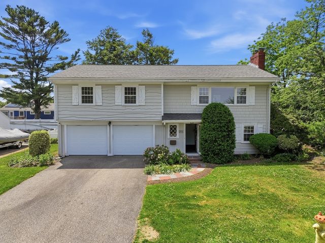 18 Livesey Rd, Quincy, MA 02171