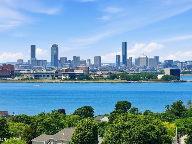 18 Livesey Rd, Quincy, MA 02171