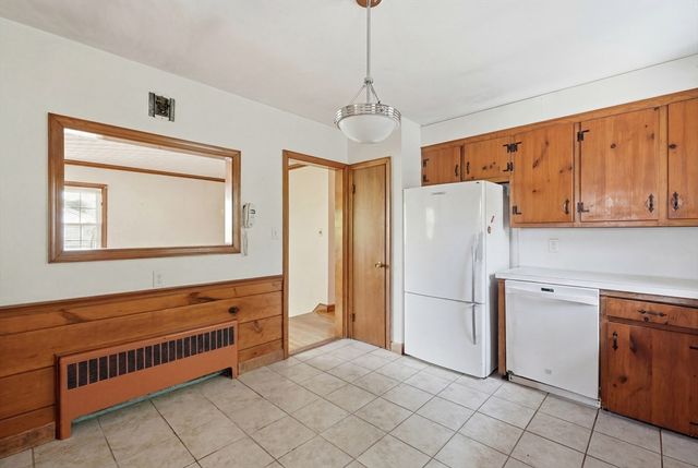 18 Livesey Rd, Quincy, MA 02171