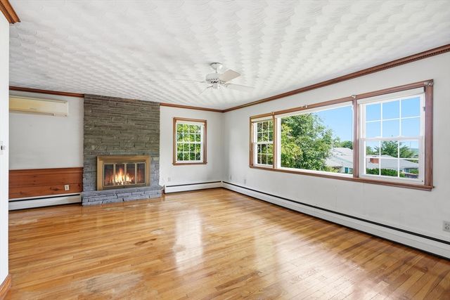18 Livesey Rd, Quincy, MA 02171