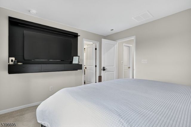 55 Limestone Blvd, Washington Twp., NJ 07882