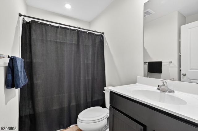 55 Limestone Blvd, Washington Twp., NJ 07882