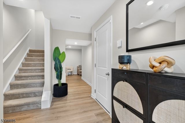 55 Limestone Blvd, Washington Twp., NJ 07882