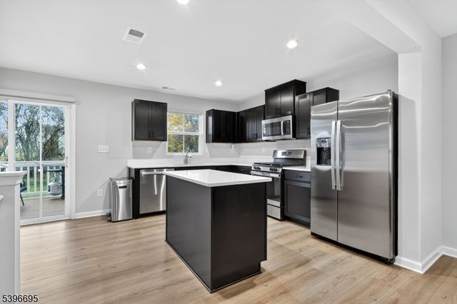 55 Limestone Blvd, Washington Twp., NJ 07882