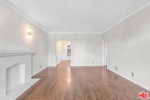 6053 Scenic Avenue, Los Angeles, CA 90068