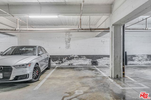 6053 Scenic Avenue, Los Angeles, CA 90068