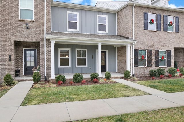 779 Coburg St, Gallatin, TN 37066